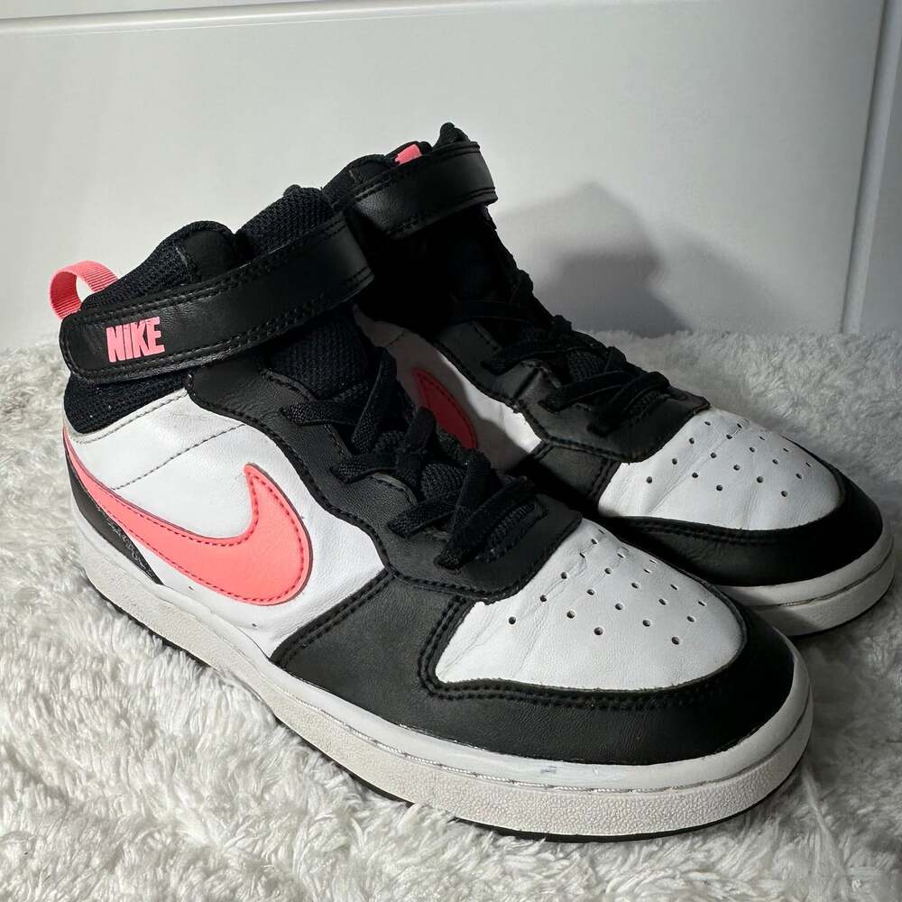 Nike Court Borough Black/White/Pink (2.5Y) Great Condition